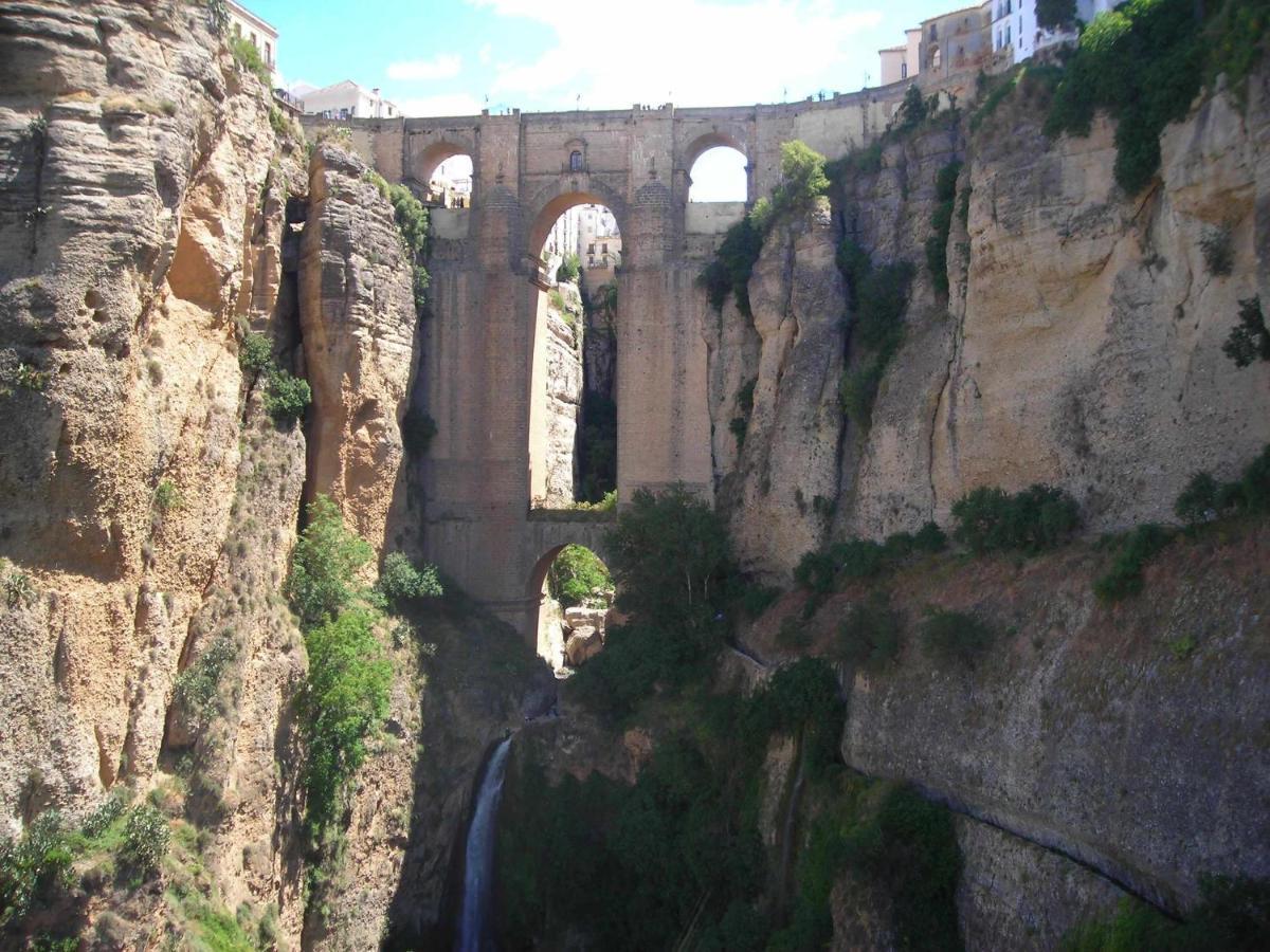 Viviendas Turísticas Los Arrayanes en el centro y con encanto Ronda Exterior foto